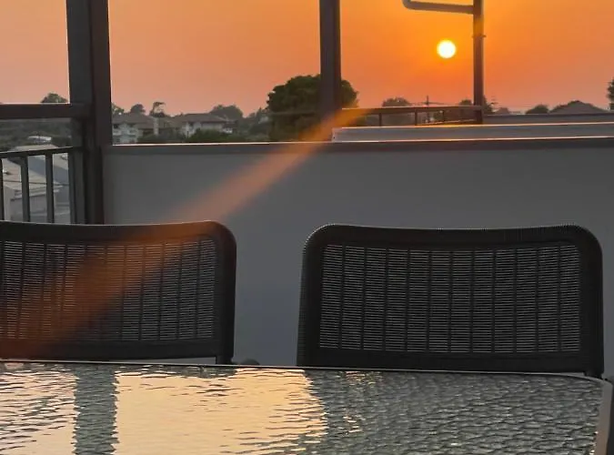 Appartement Kamari Luxury